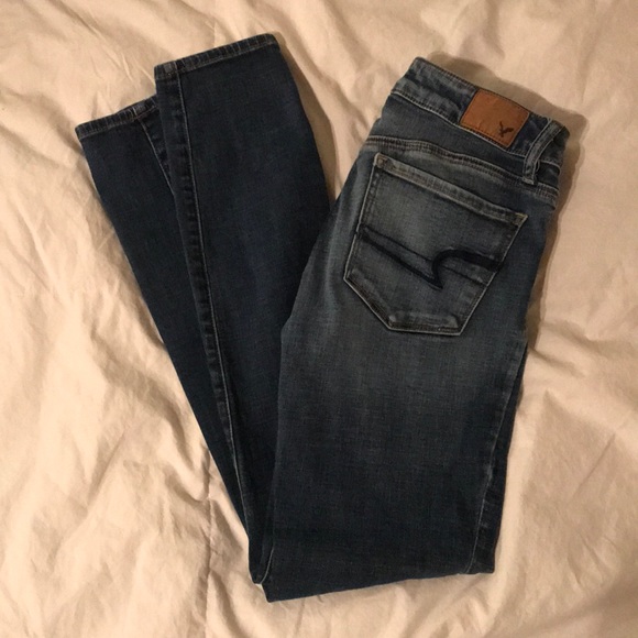 American Eagle Outfitters Pants - American Eagle skinny jeans